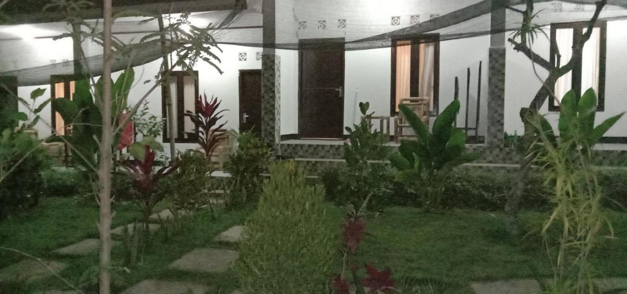 Ariata Arya Hostel Kuta  Экстерьер фото